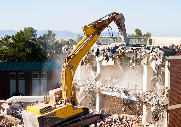 Phá dỡ công trình trả mặt bằng